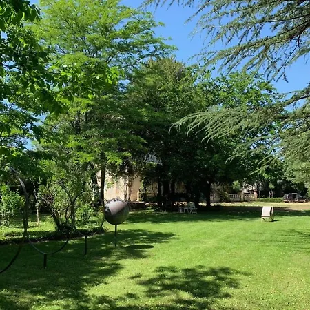 Propriete De Famille De 660M Avec Piscine & Parc